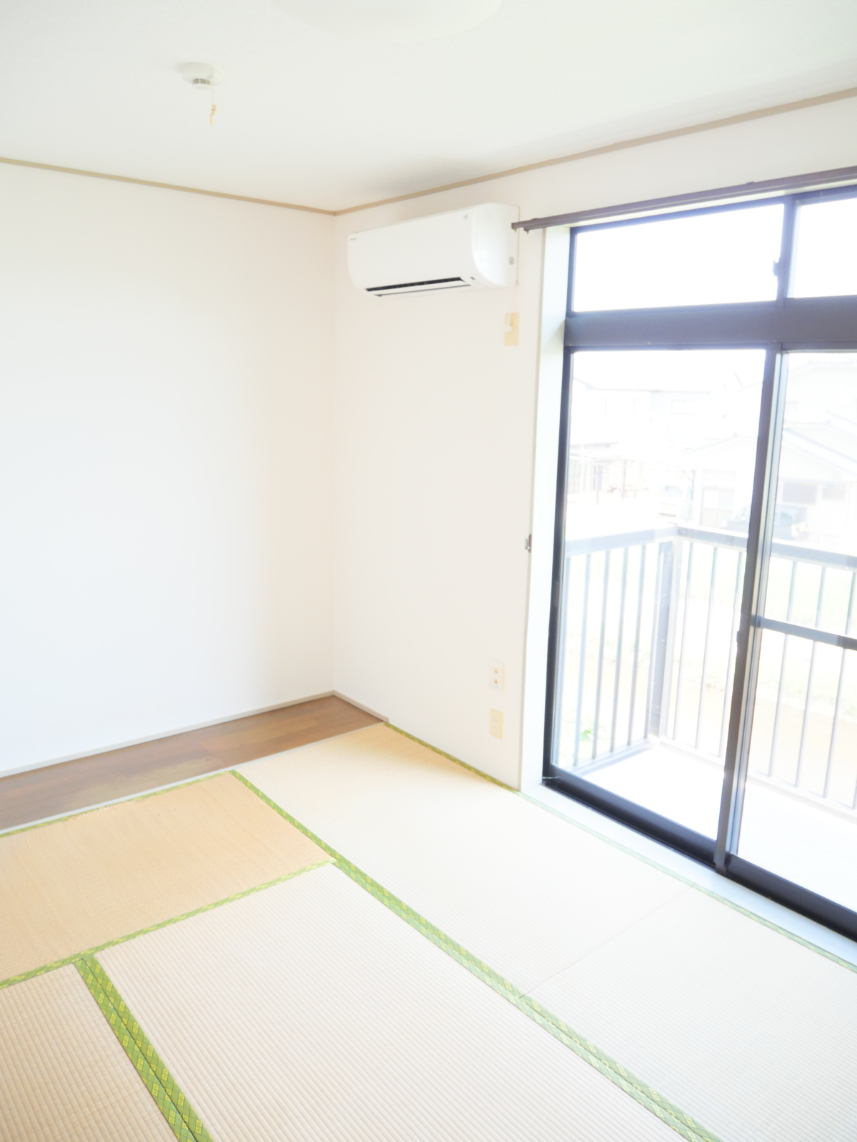 【ご成約済】【賃貸1Kアパート】公益大学1.7km 便利な物置・駐車場付 和室6.7帖 エスティーワン15 203号室