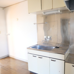 敷0・礼0・管0【賃貸1Kアパート】公益大学1.7km 便利な物置・駐車場付 洋室6.7帖 エスティーワン15 104号室 画像11