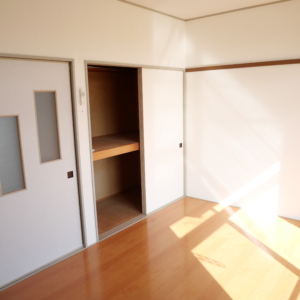 敷0・礼0・管0【賃貸1Kアパート】公益大学1.7km 便利な物置・駐車場付 洋室6.7帖 エスティーワン15 104号室 画像6